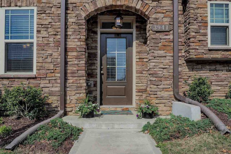 3941 Amelia Park Dr, Raleigh, NC 27606