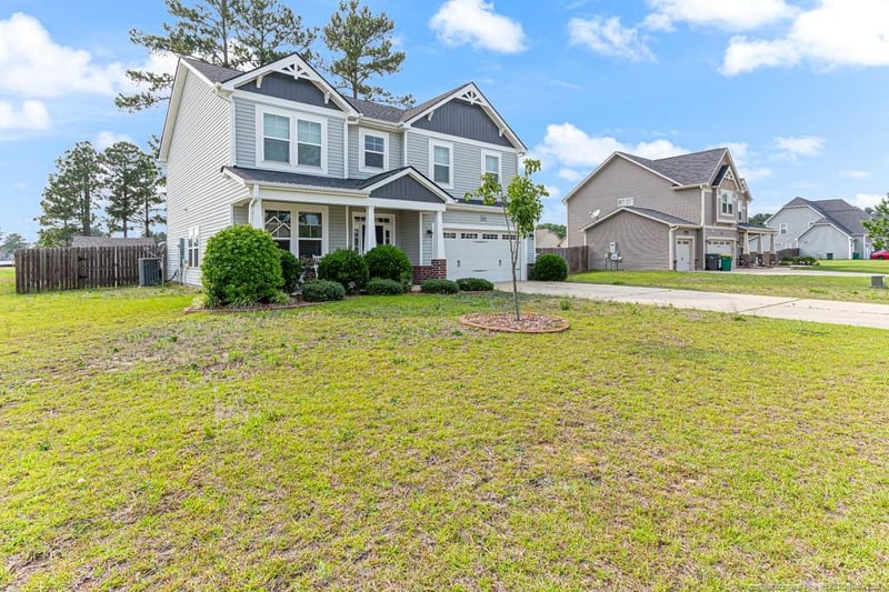 3942 Standardbred Dr, Hope Mills, NC 28348