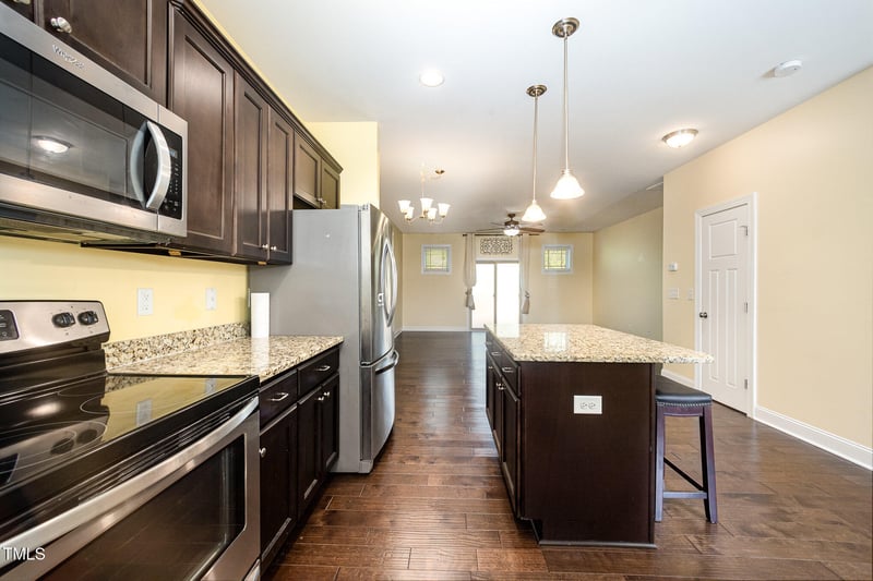 3945 Amelia Park Dr, Raleigh, NC 27606