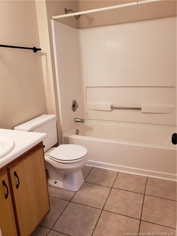 3947 Ellison St, Hope Mills, NC 28348