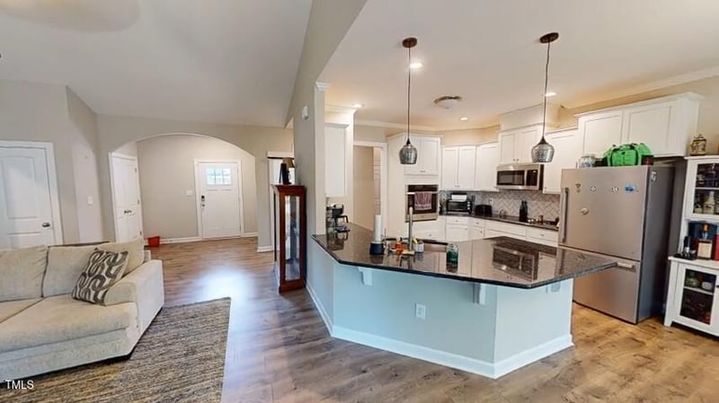 395 Carolina Landing Dr, Zebulon, NC 27597