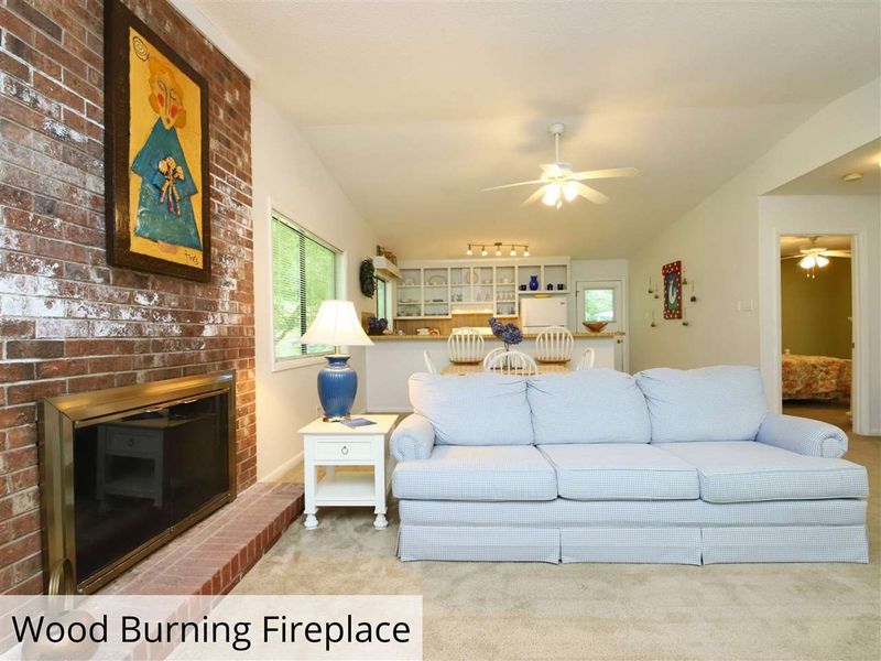 395 Cedar Lake Rd #A, Chapel Hill, NC 27516