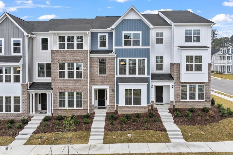 395 Chesapeake Commons St #122, Garner, NC 27529