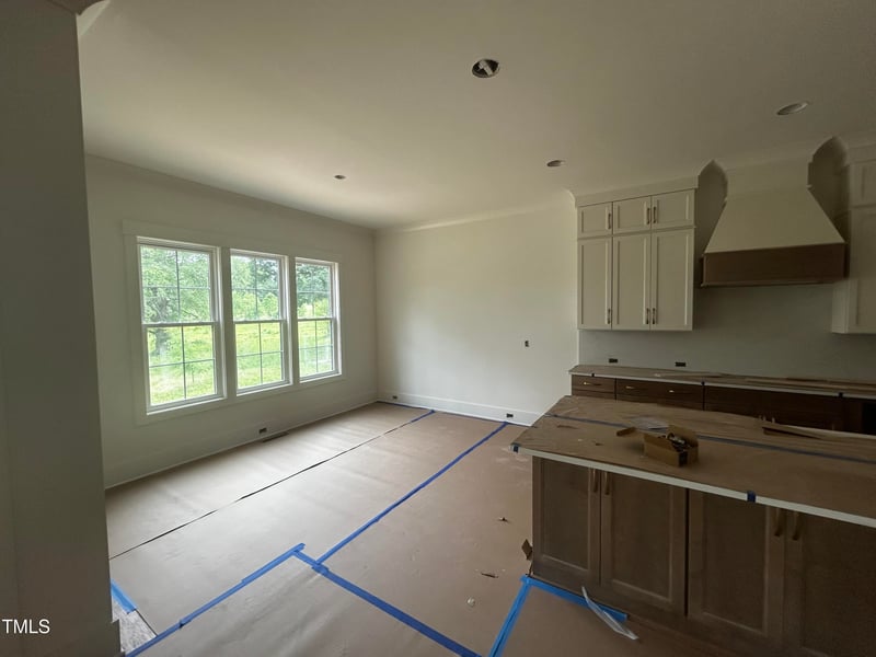 395 Meadow Walk Dr, Fuquay Varina, NC 27526