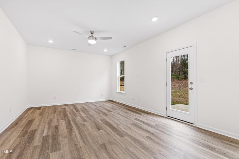 395 Oak Park Blvd, Youngsville, NC 27596