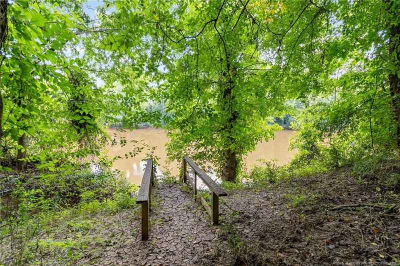 3951 Niarada Dr, Fayetteville, NC 28306