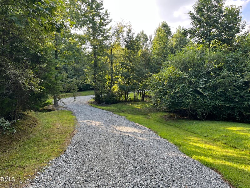 3953 Paylor Rd, Mebane, NC 27302