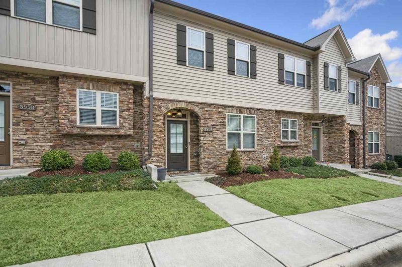 3954 Amelia Park Dr, Raleigh, NC 27606