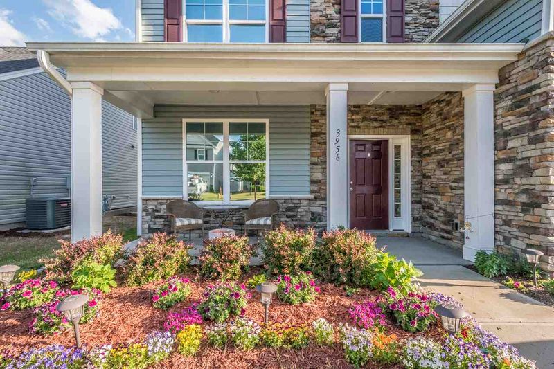 3956 White Kestrel Dr, Raleigh, NC 27616