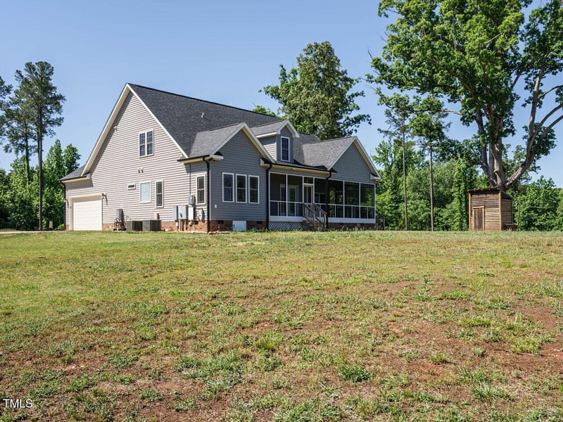 3958 Buckhorn Rd, Sanford, NC 27330