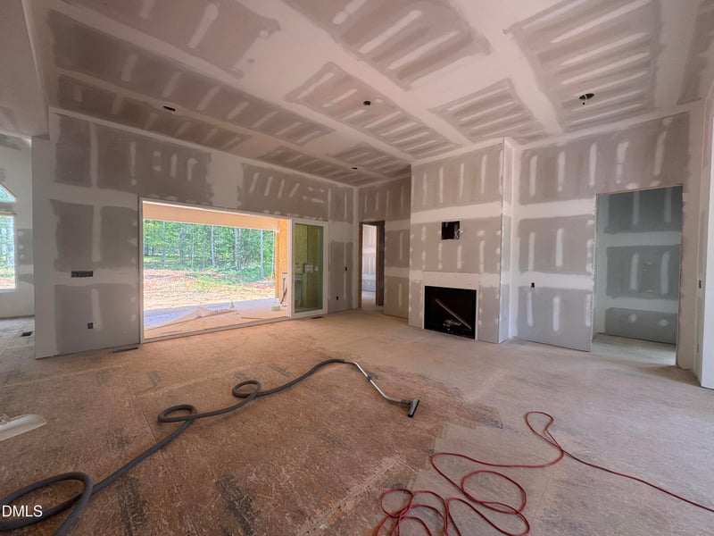 396 Mollie Meadow Dr, Zebulon, NC 27597