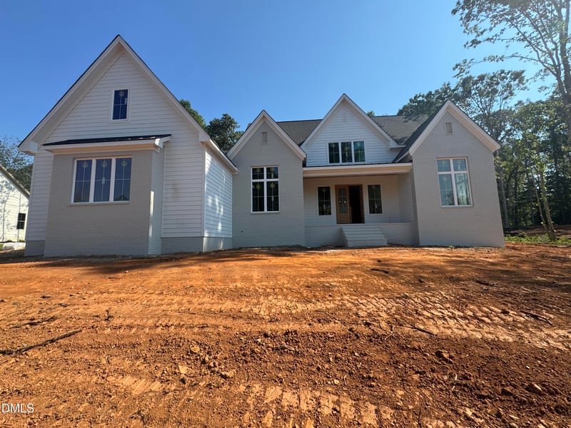 396 Mollie Meadow Dr, Zebulon, NC 27597