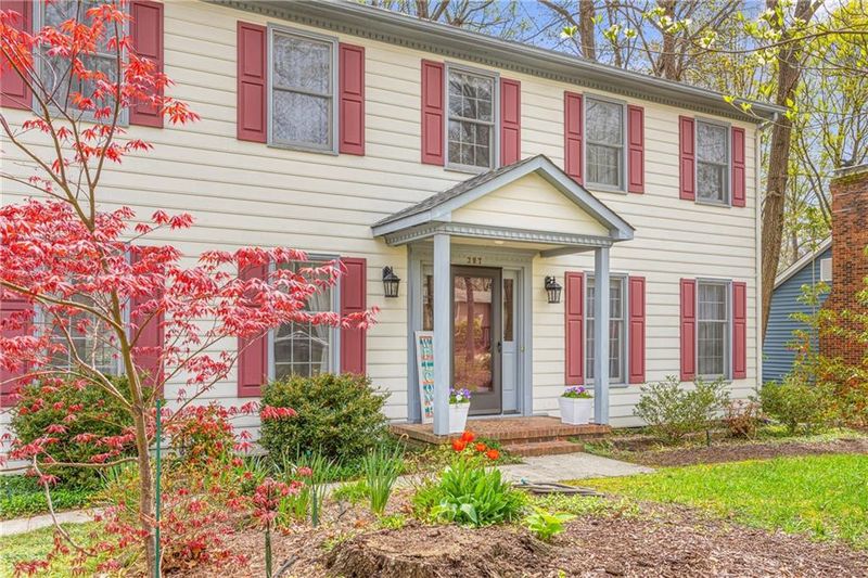 397 Edinburgh Dr, Burlington, NC 27215