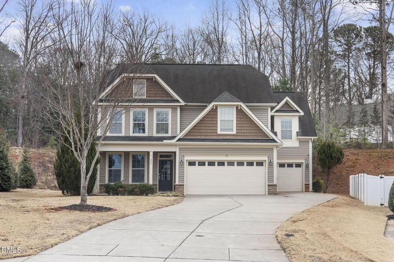 397 Sugarberry Ln, Clayton, NC 27527