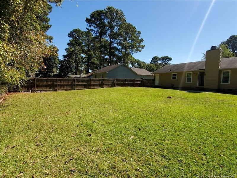 3970 Loufield Dr, Fayetteville, NC 28311