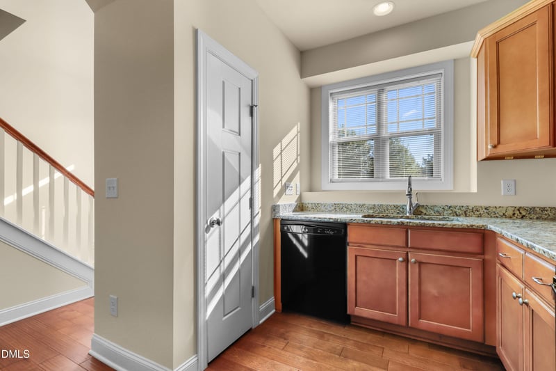 3977 Amelia Park Dr, Raleigh, NC 27606