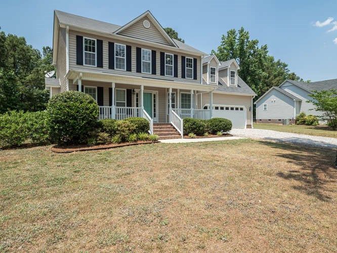 398 Hunter Ln, Zebulon, NC 27597