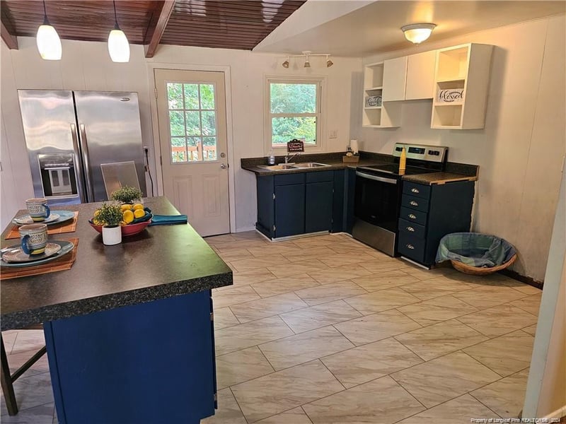 399 Farmers Rd, Fayetteville, NC 28311