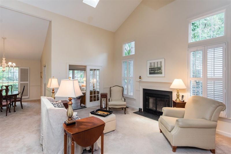 399 Lyndfield Close, Pittsboro, NC 27312