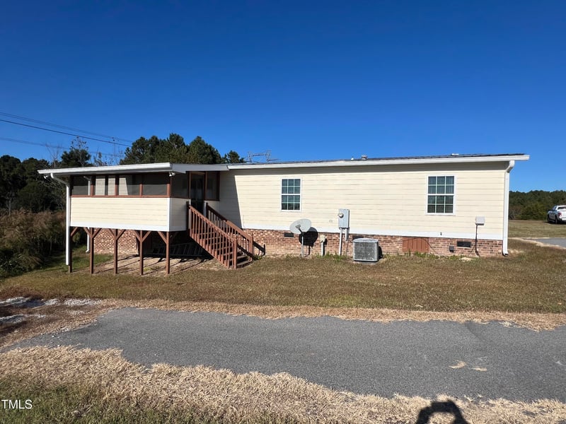 399 Old Halifax Rd, Louisburg, NC 27549