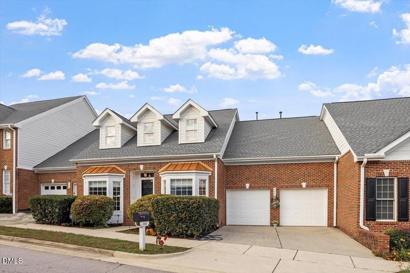 399 Waverly Hill Dr, Cary, NC 27519