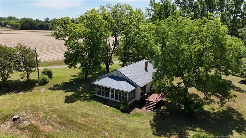 3997 Swanns Station Rd, Sanford, NC 27332