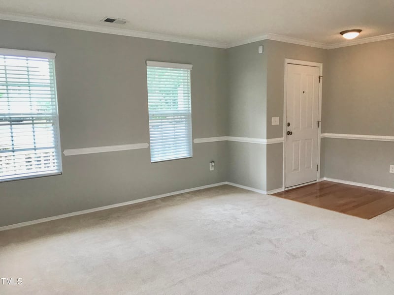4 Beacon Pl, Durham, NC 27703