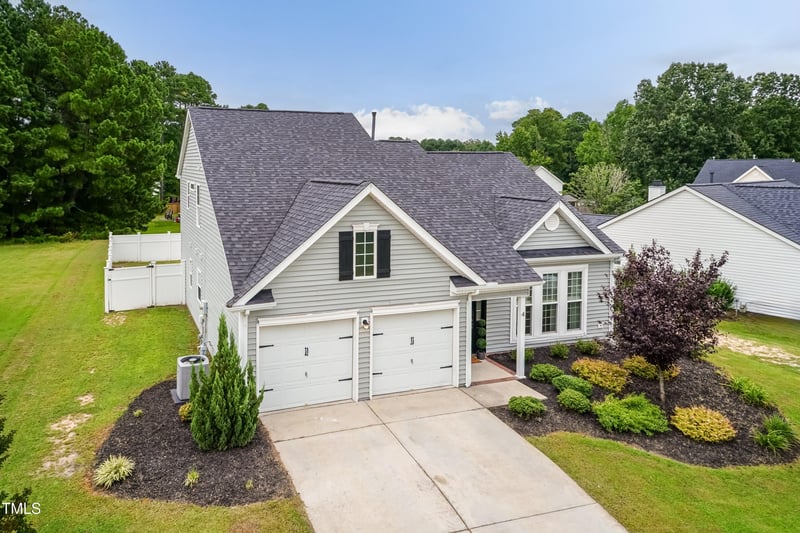 4 Berrymeadow Ln, Durham, NC 27703