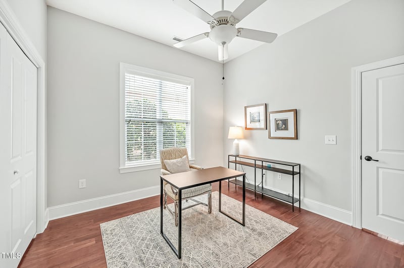 4 Calwell Creek Dr, Chapel Hill, NC 27517