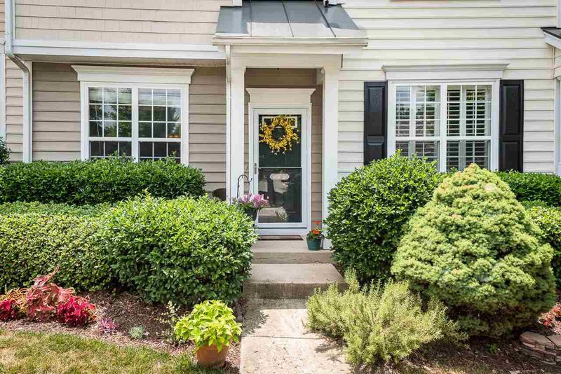 4 Canary Ct, Durham, NC 27713