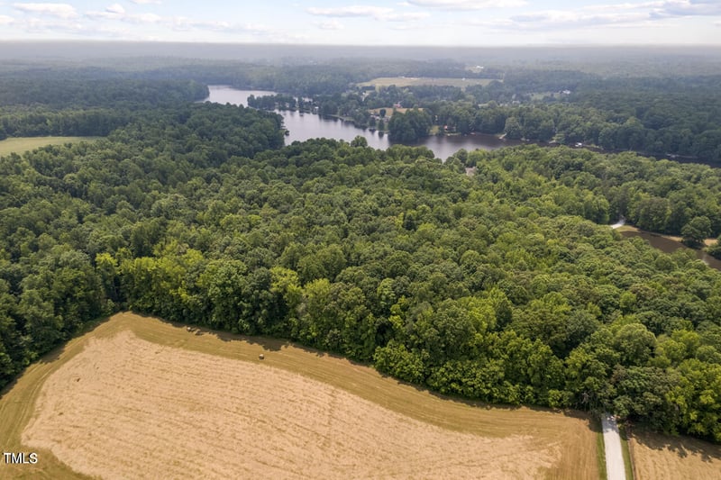 4 Deer Run Trl, Hillsborough, NC 27278