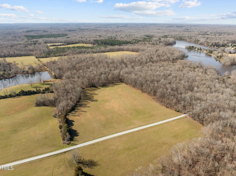 4 Deer Run Trl, Hillsborough, NC 27278