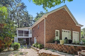 4 Eight Js Ln, Clayton, NC 27520
