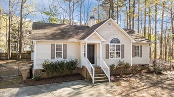 4 Feeney Ct, Clayton, NC 27520