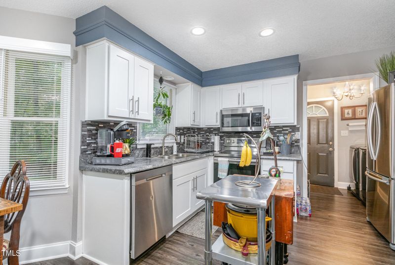 4 Fircrest Ct, Durham, NC 27703