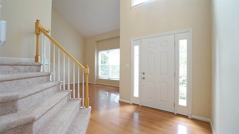 4 Flagstaff Ct, Durham, NC 27713