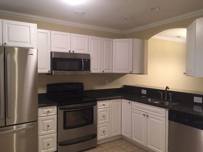 4 Forest Glen Dr, Chapel Hill, NC 27517