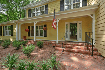 4 Foxridge Rd, Chapel Hill, NC 27514