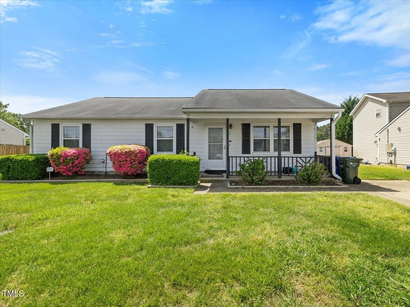 4 Hannah Ct, Durham, NC 27713