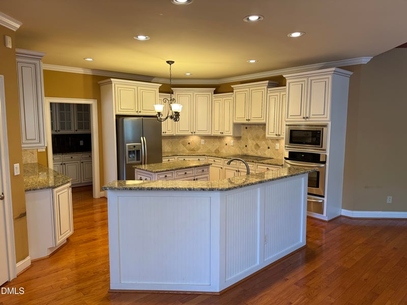 4 Hopewell Dr, Durham, NC 27705