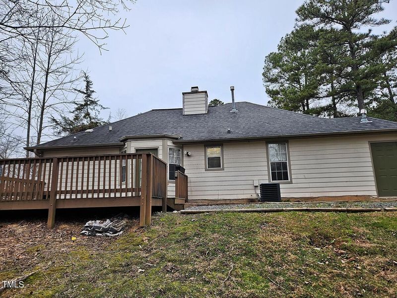 4 Howlett Pl, Durham, NC 27703