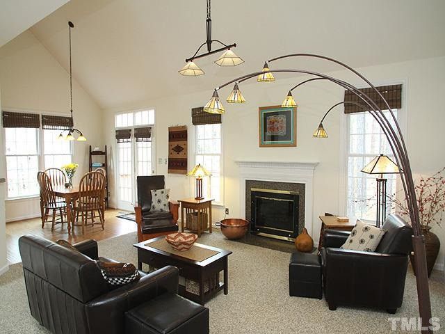 4 Hurdle Ct, Durham, NC 27713