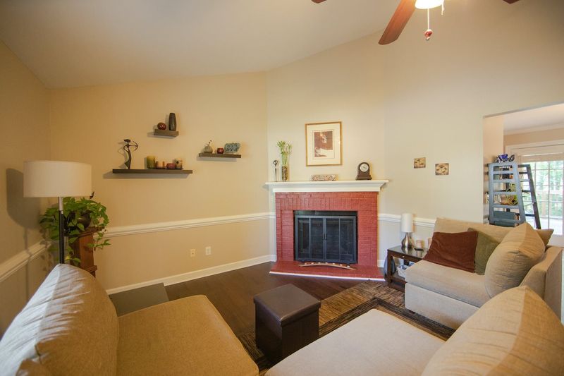 4 Jessica Ct, Durham, NC 27704