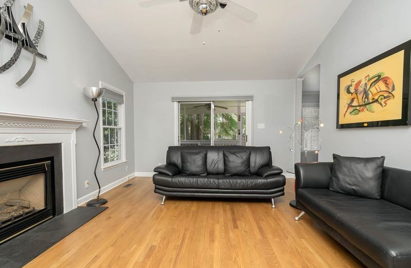 4 Kandes Ct, Durham, NC 27713