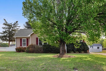4 Lea Ln, Mebane, NC 27302