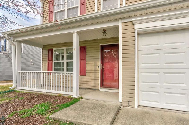 4 Ledgerock Way, Durham, NC 27703