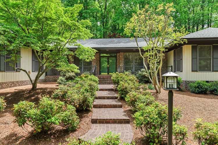 4 Litchford Rd, Chapel Hill, NC 27514
