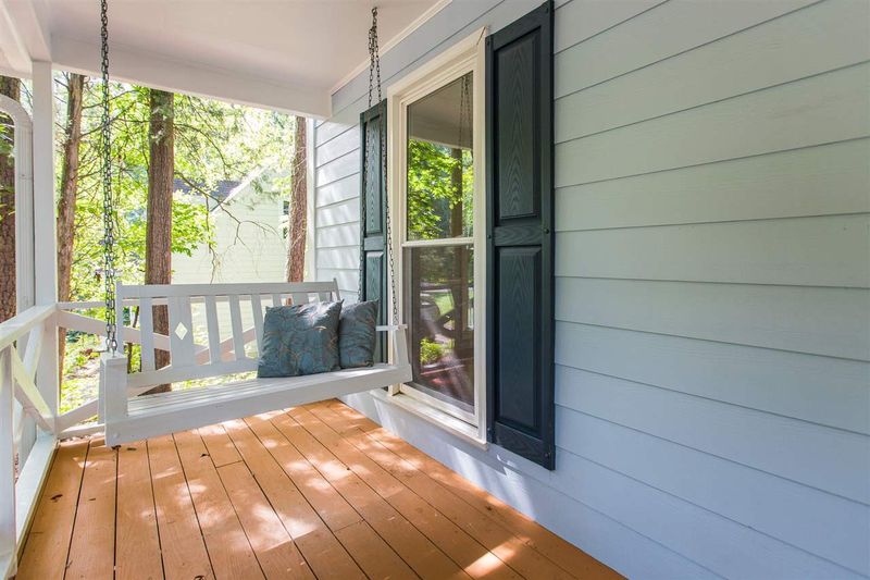 4 Little Spring Ln, Durham, NC 27707