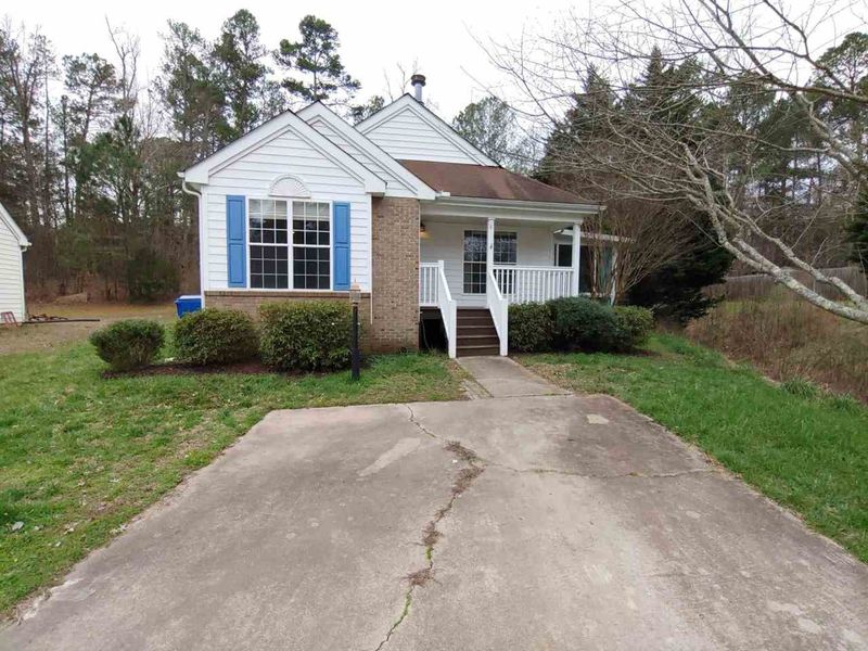 4 Lorelei Ct, Durham, NC 27713