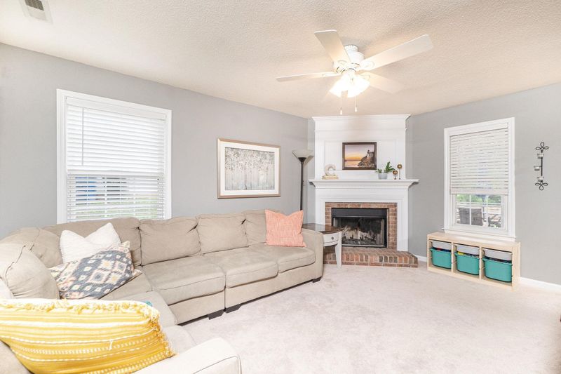 4 Marsh Landing Ct, Durham, NC 27703
